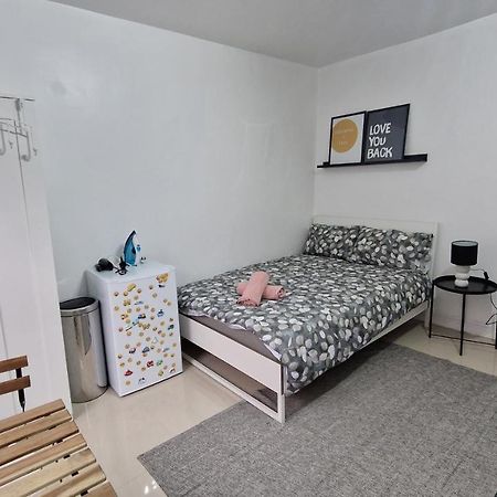 Small Cozy Studio Zone 1 ลอนดอน ภายนอก รูปภาพ